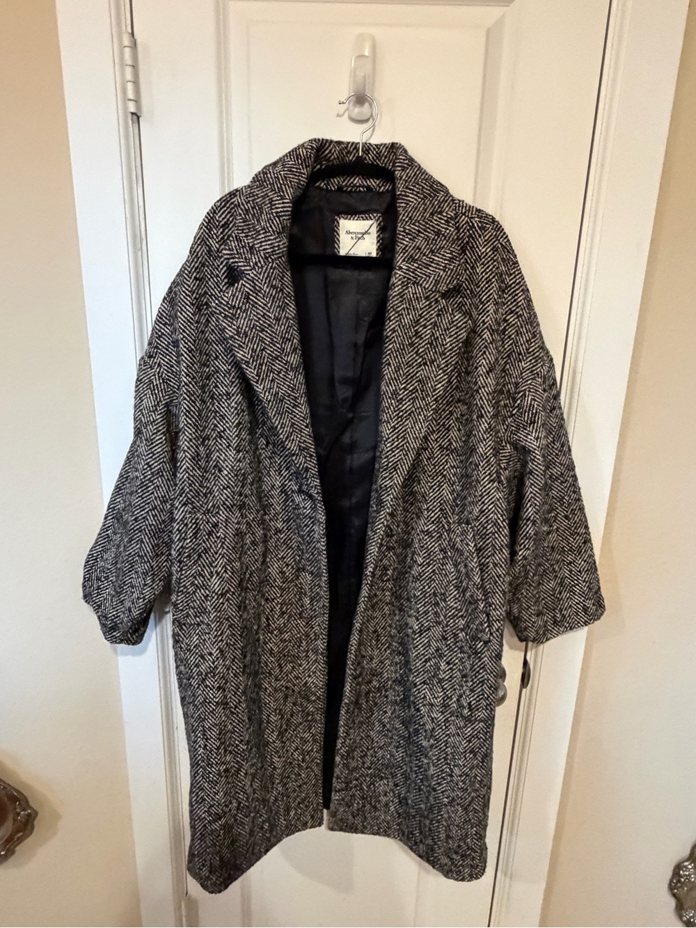 Women's Abercrombie & Fitch Oversized Black & White Herringbone Coat Petite M